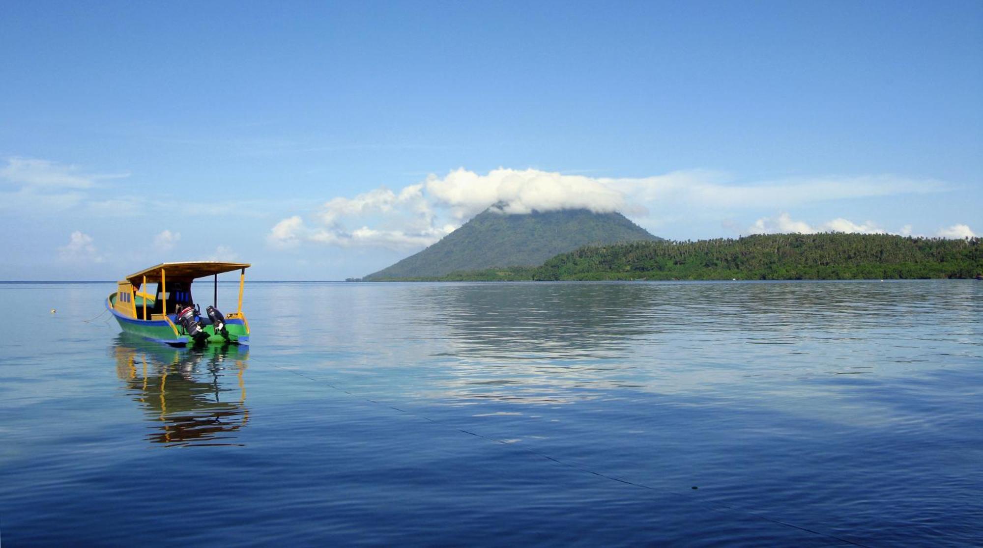 Hotel Batu Ampar Menjangan Banyuwedang Esterno foto